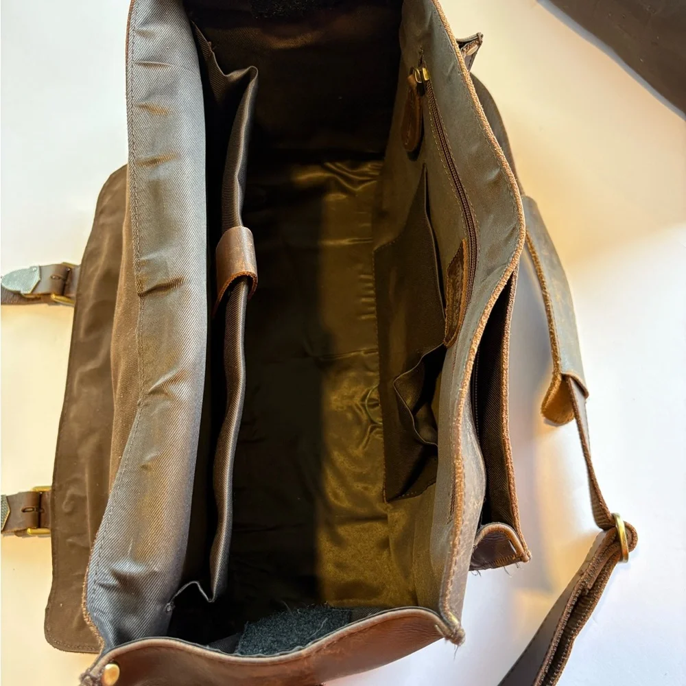 Purple Relic Classic Brown Leather Bag